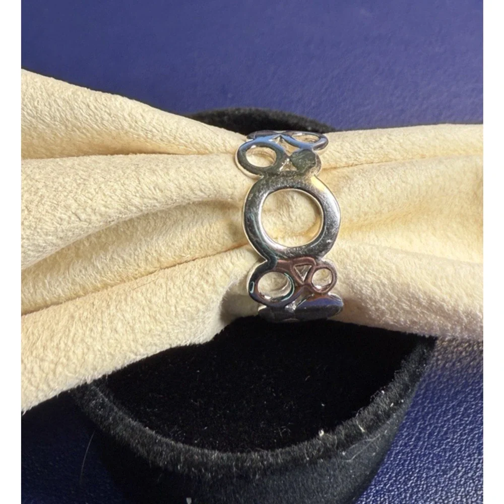 Vintage Sterling Silver Ring Open Circles GR Mark Size 8 Artisan Band 925